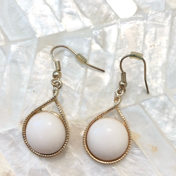 Bundle of earrings - Picture 5 of 6